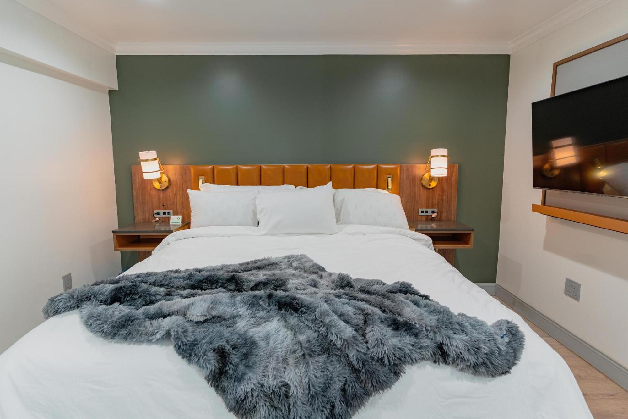 Avanti Hotel